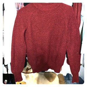 Burgundy H&M sweatshirt